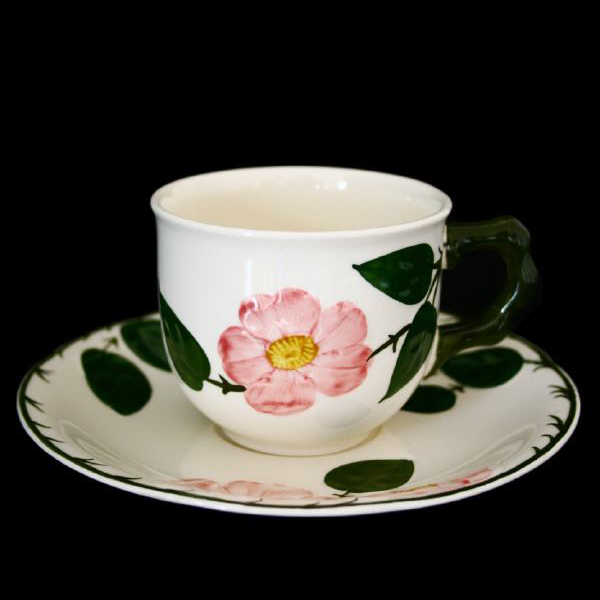 Villeroy & Boch Wildrose Coffee Cup & Saucer Premium Porcelain In Excellent Condition