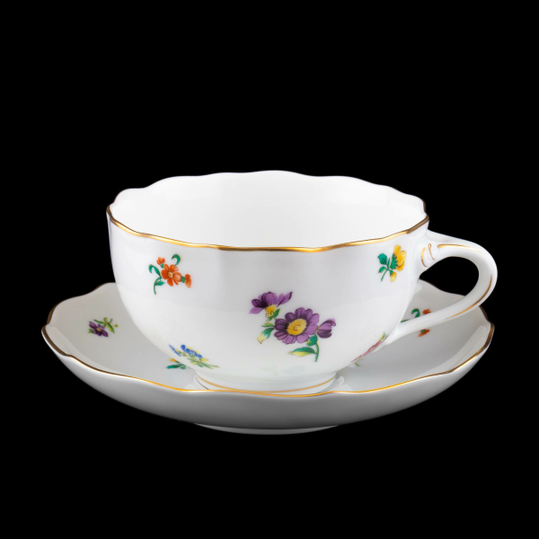 Hutschenreuther Mirabell Tea Cup & Saucer In Excellent Condition